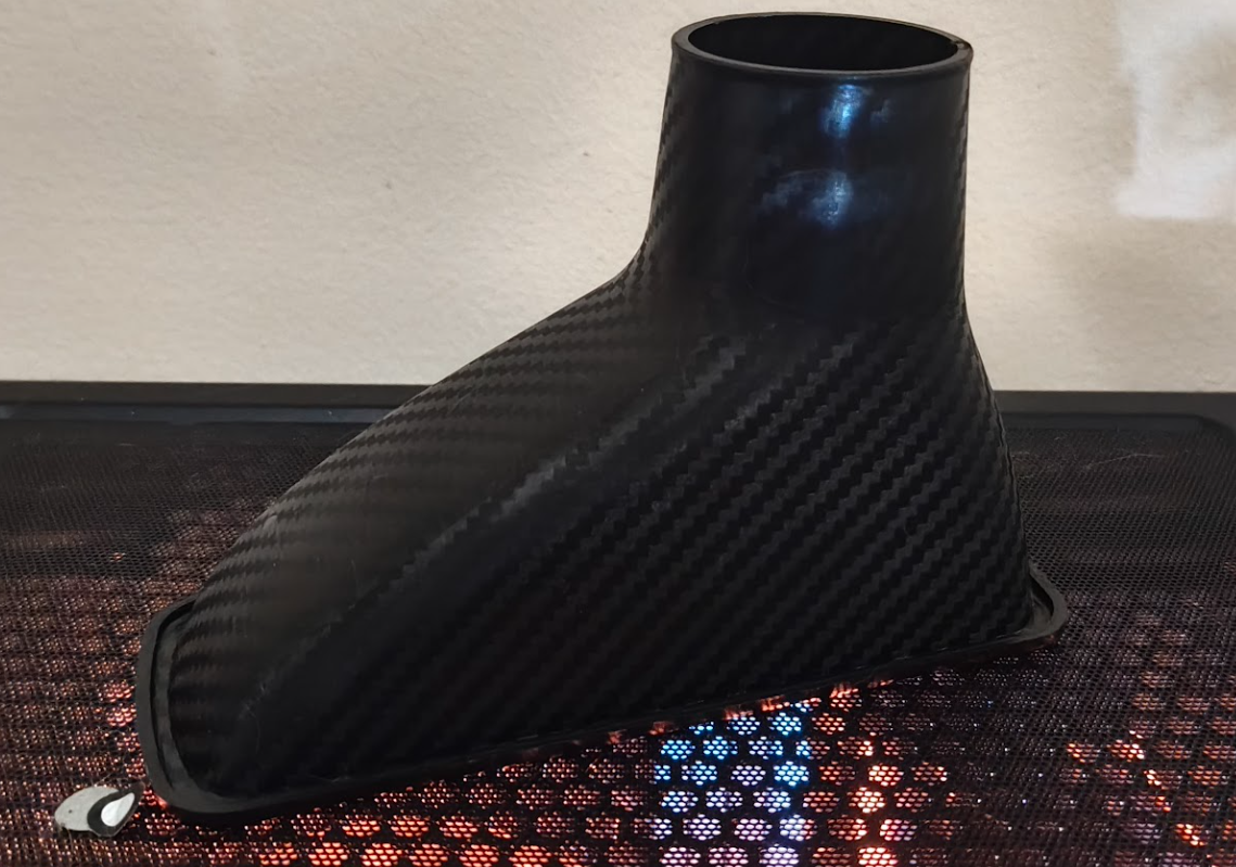 The duct, with it's dual surface finish.