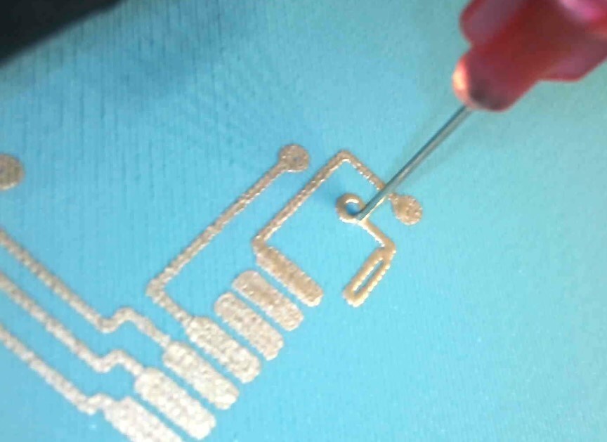 nano3Dprint Introduces Cutting-Edge Conductive Silver Ink Products in Collaboration with Creative Materials